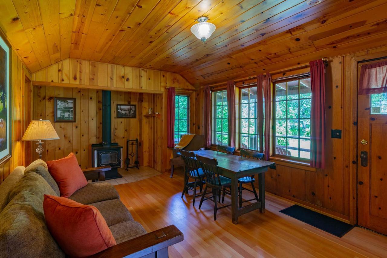 Lake Creek Lodge Camp Sherman Exteriör bild
