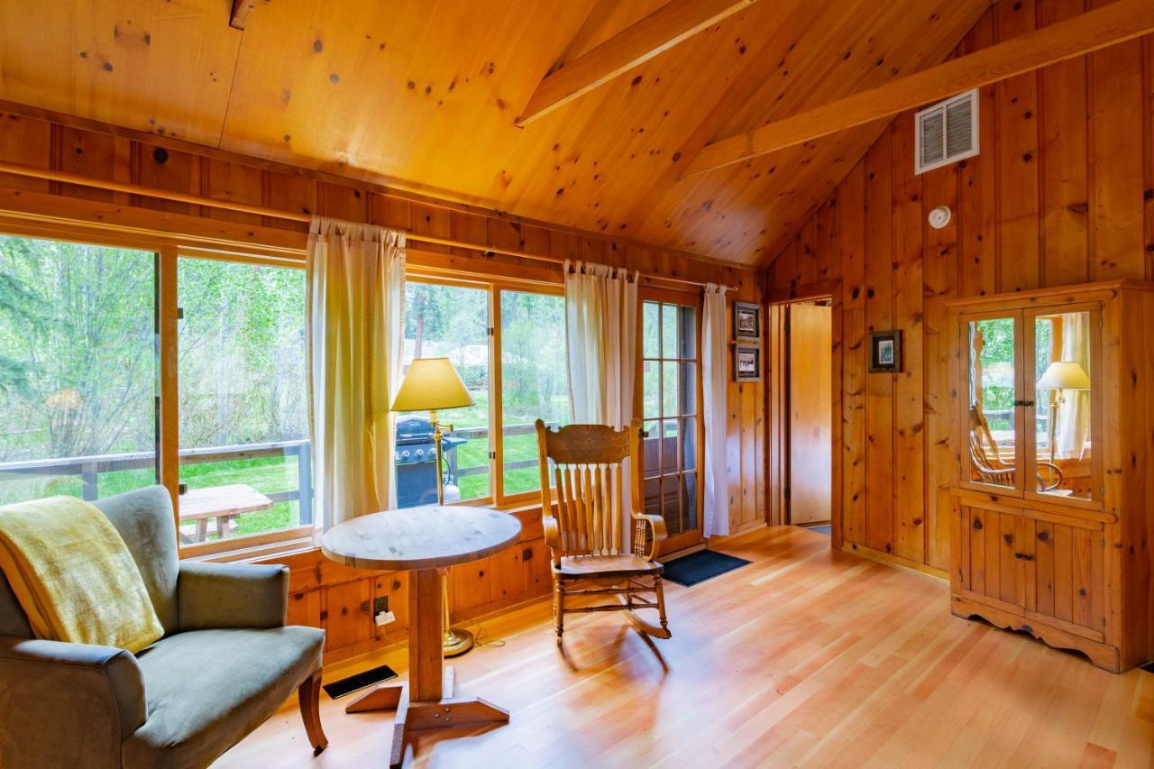 Lake Creek Lodge Camp Sherman Exteriör bild