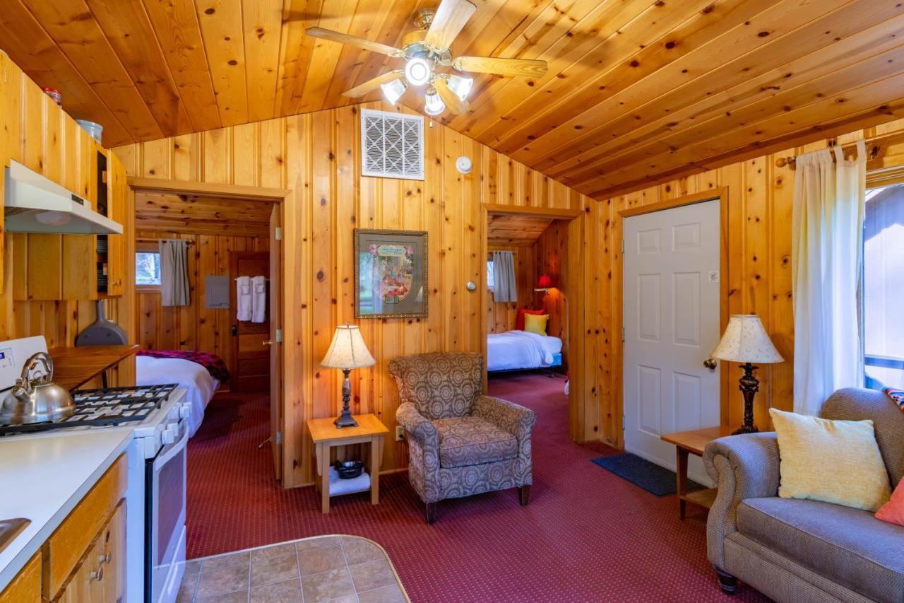 Lake Creek Lodge Camp Sherman Exteriör bild