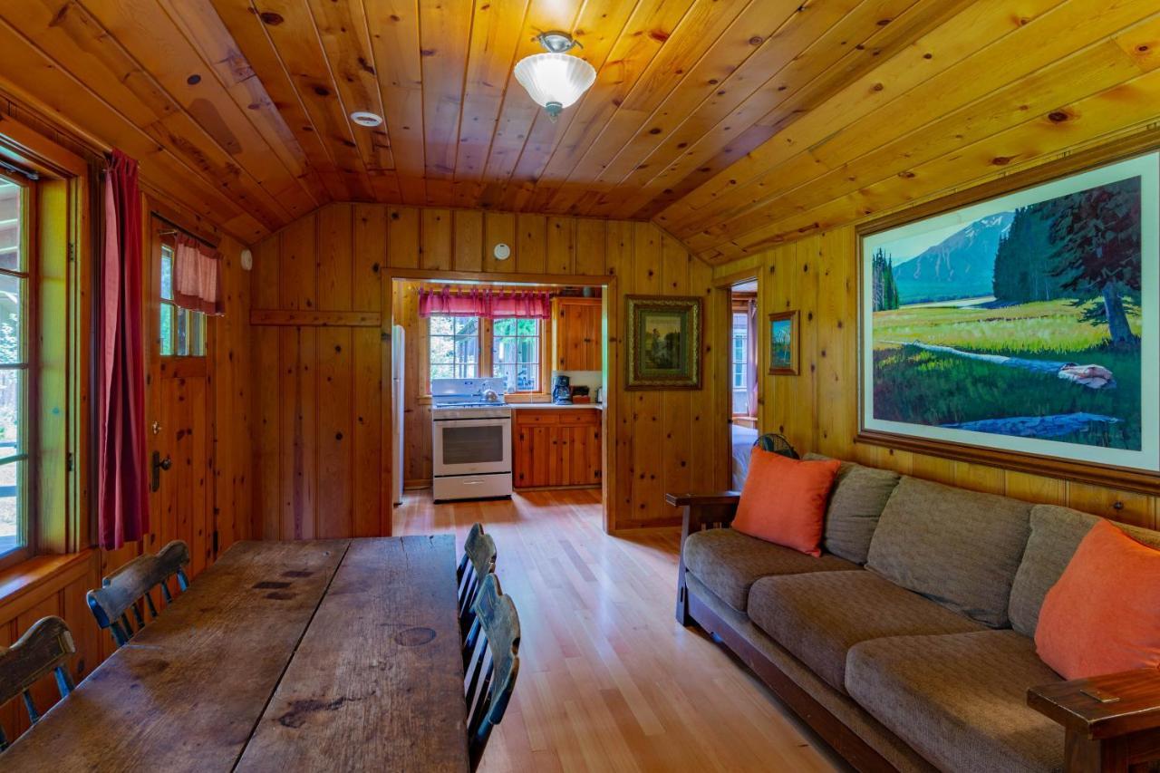 Lake Creek Lodge Camp Sherman Exteriör bild