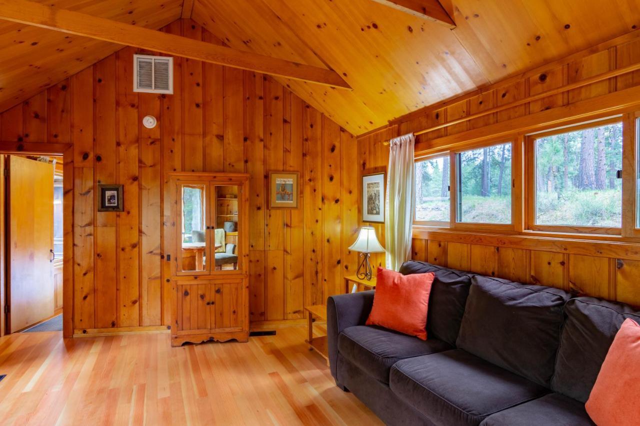 Lake Creek Lodge Camp Sherman Exteriör bild