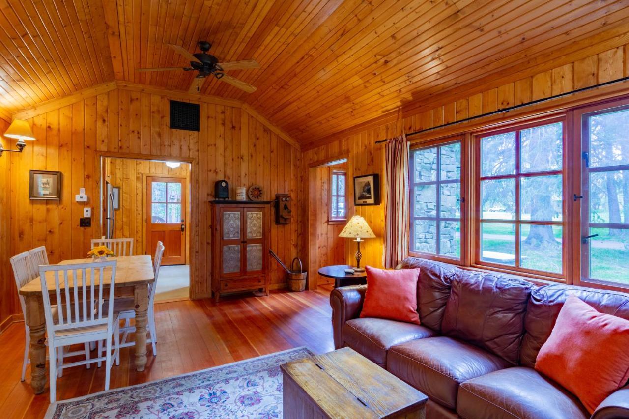 Lake Creek Lodge Camp Sherman Exteriör bild